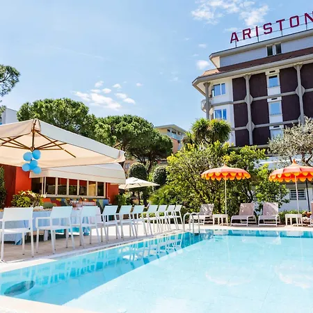 Ariston Hotel 4*