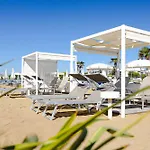 Ariston 4*