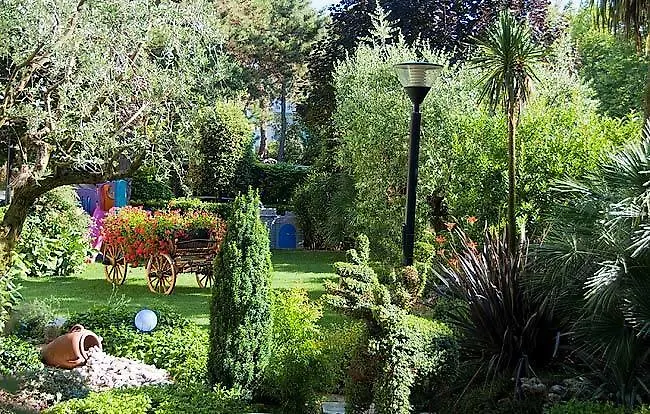 阿里斯顿酒店 酒店